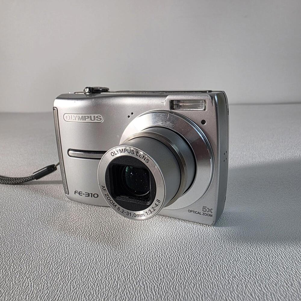 Olympus FE-310 Digital Camera 8.0MP 5x Optical Zoom Silver W/2GB XD Card Tested - Picture 4 of 9